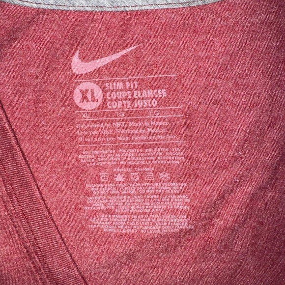 Nike Arizona Diamondbacks Women’s V-Neck Tee - Picture 4 of 4